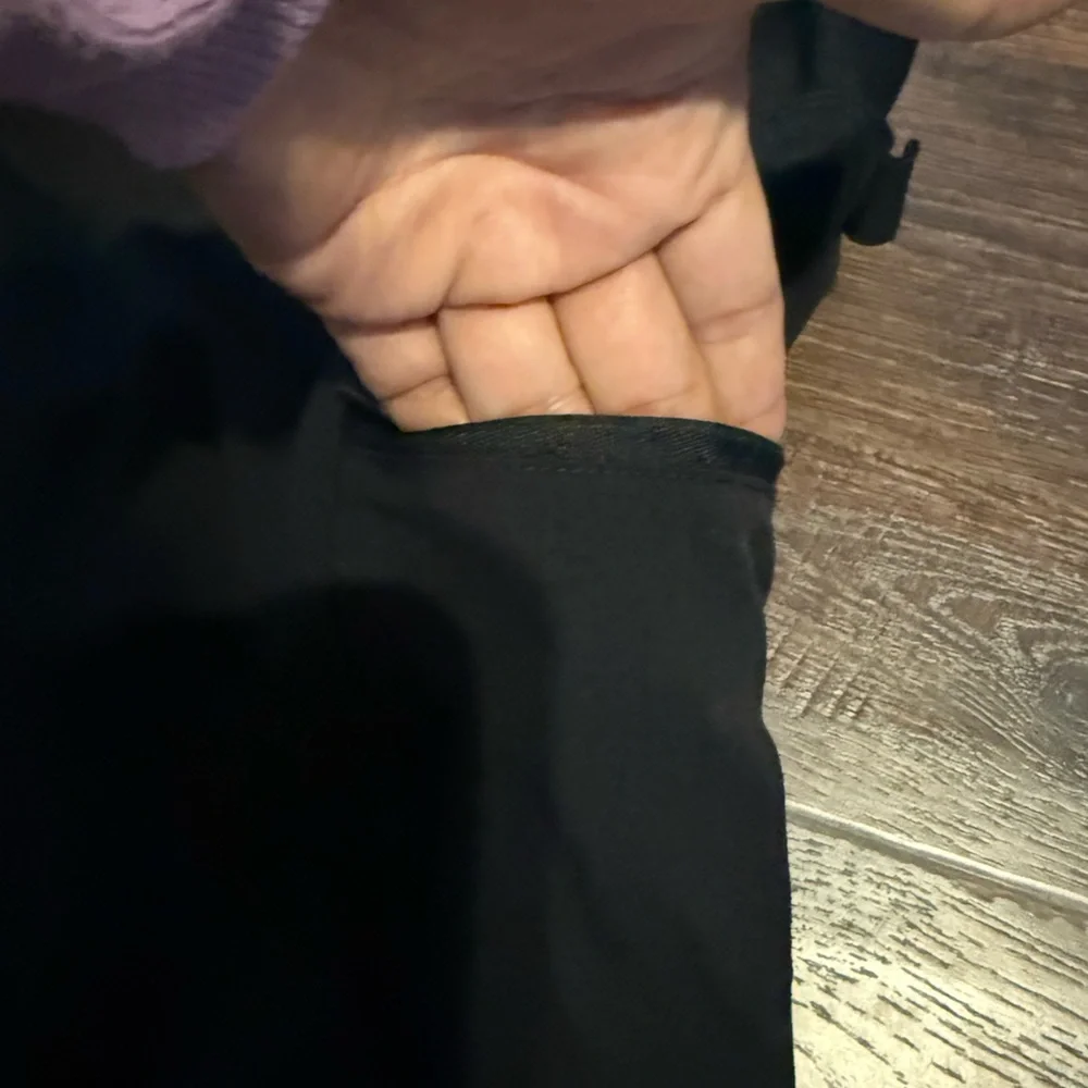 Carhartt Black Leggings size 1X EUC 20.5” waist & 26” length - Picture 9 of 10